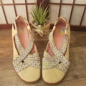 DIMM FEEL BETTER TAN SHOE SIZE 9